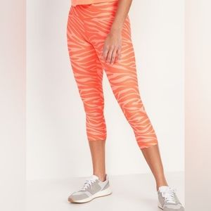Old Navy Extra High Waist Powersoft Crop Hidden Pocket Orange Zebra Leggings